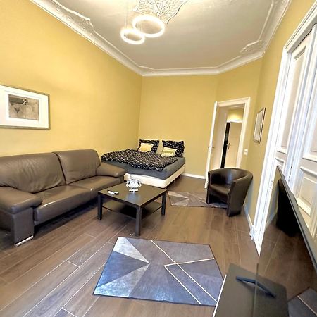 Schoenes Grosses Apartment Im Zentrum Berlins Екстер'єр фото