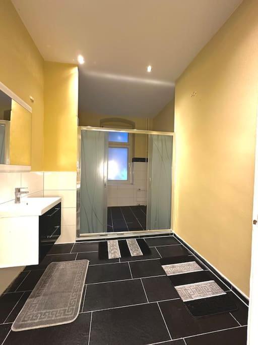 Schoenes Grosses Apartment Im Zentrum Berlins Екстер'єр фото